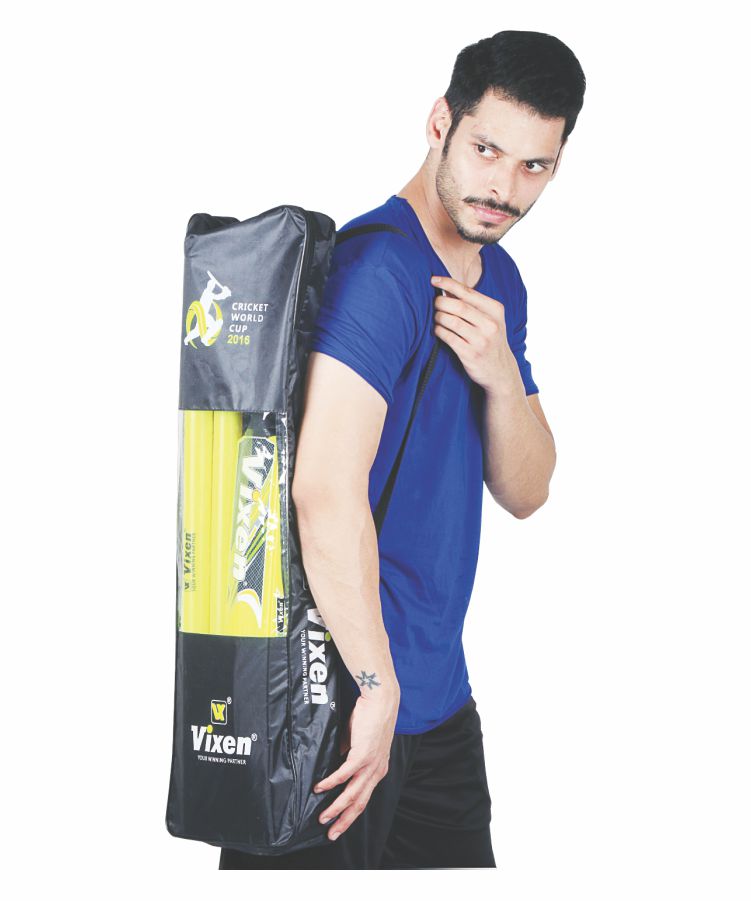 VIXEN CRICKET GIFT SET