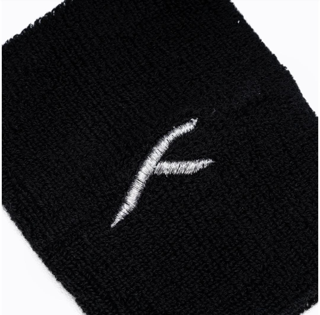 HUNDRED WRIST BAND